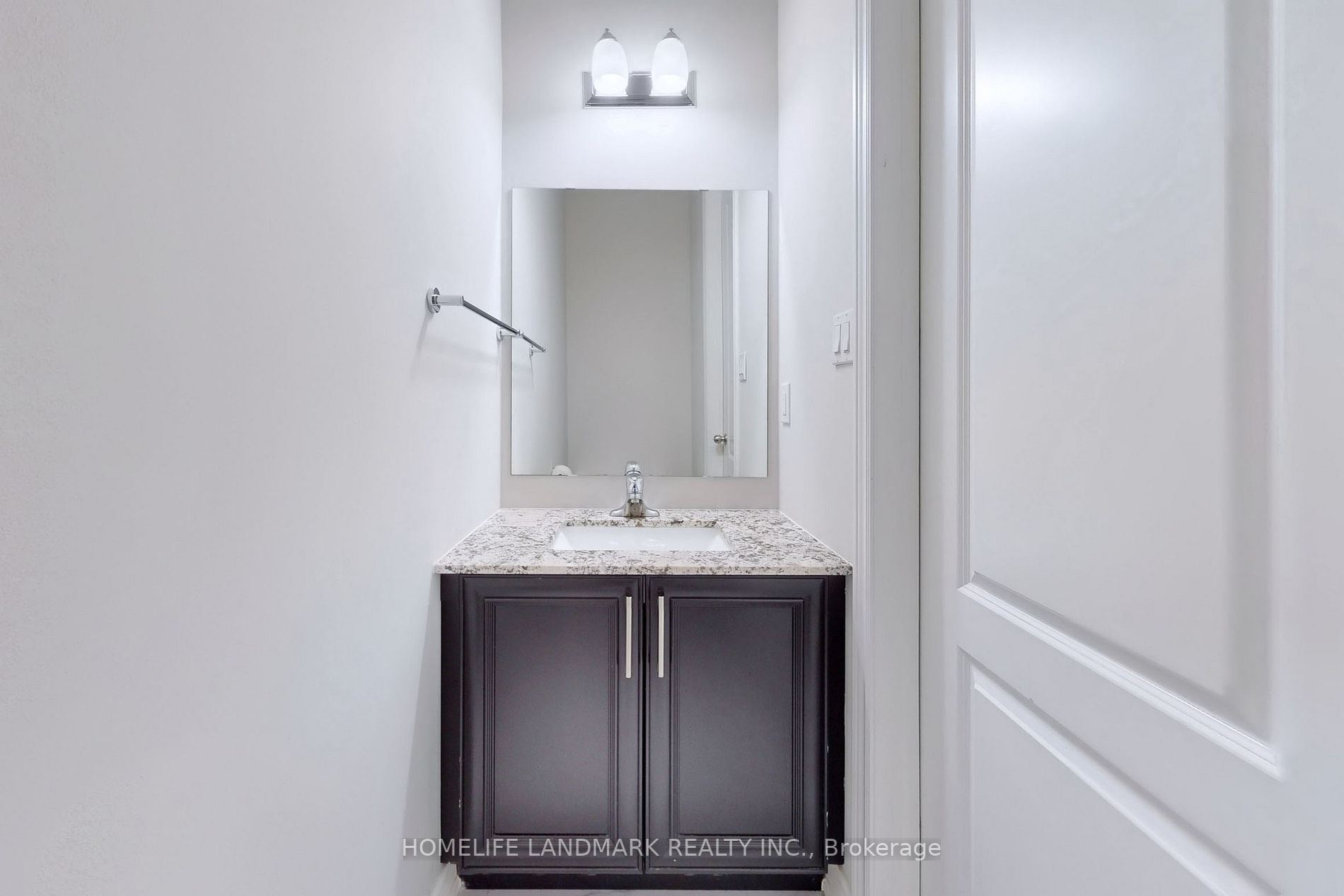 56 Redmond Cres