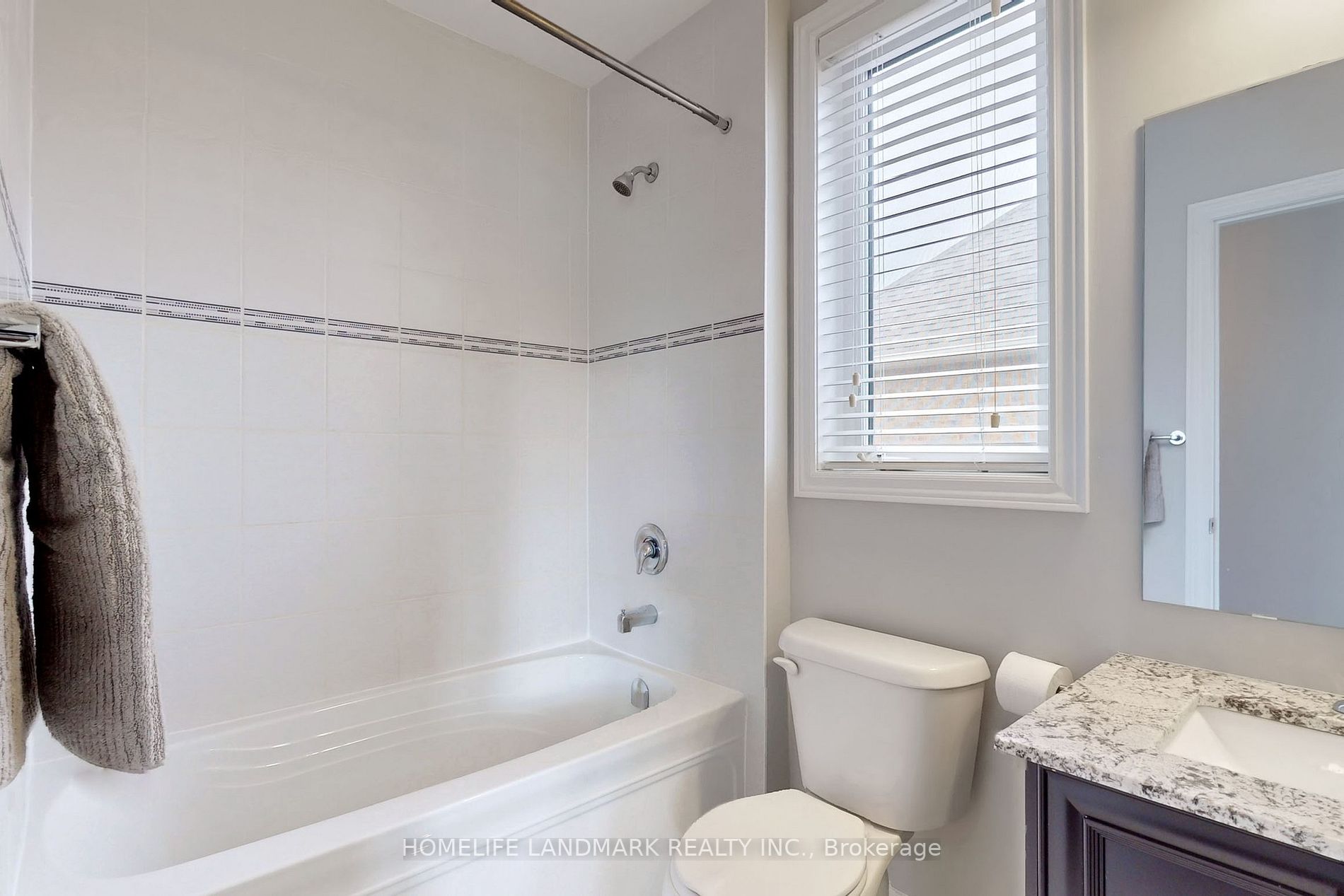 56 Redmond Cres