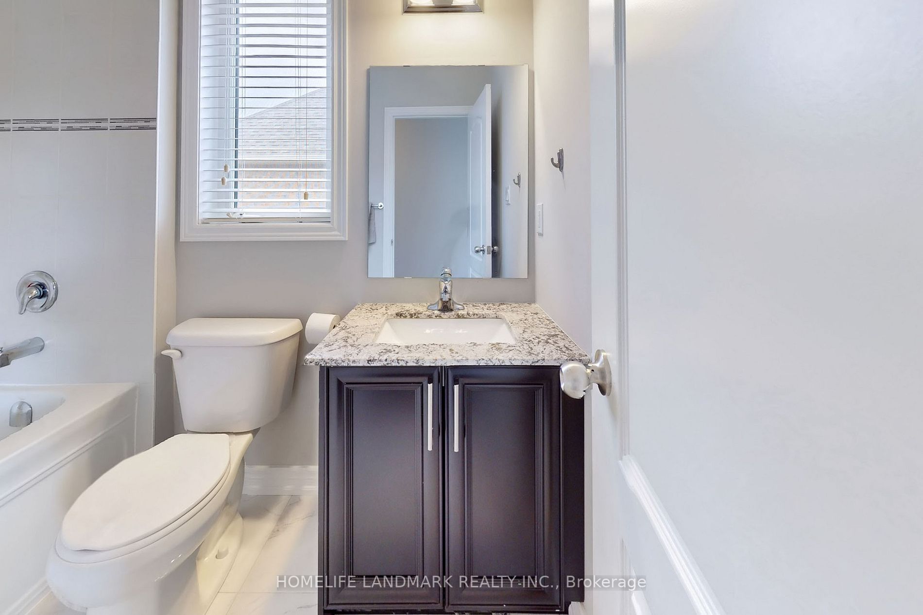 56 Redmond Cres