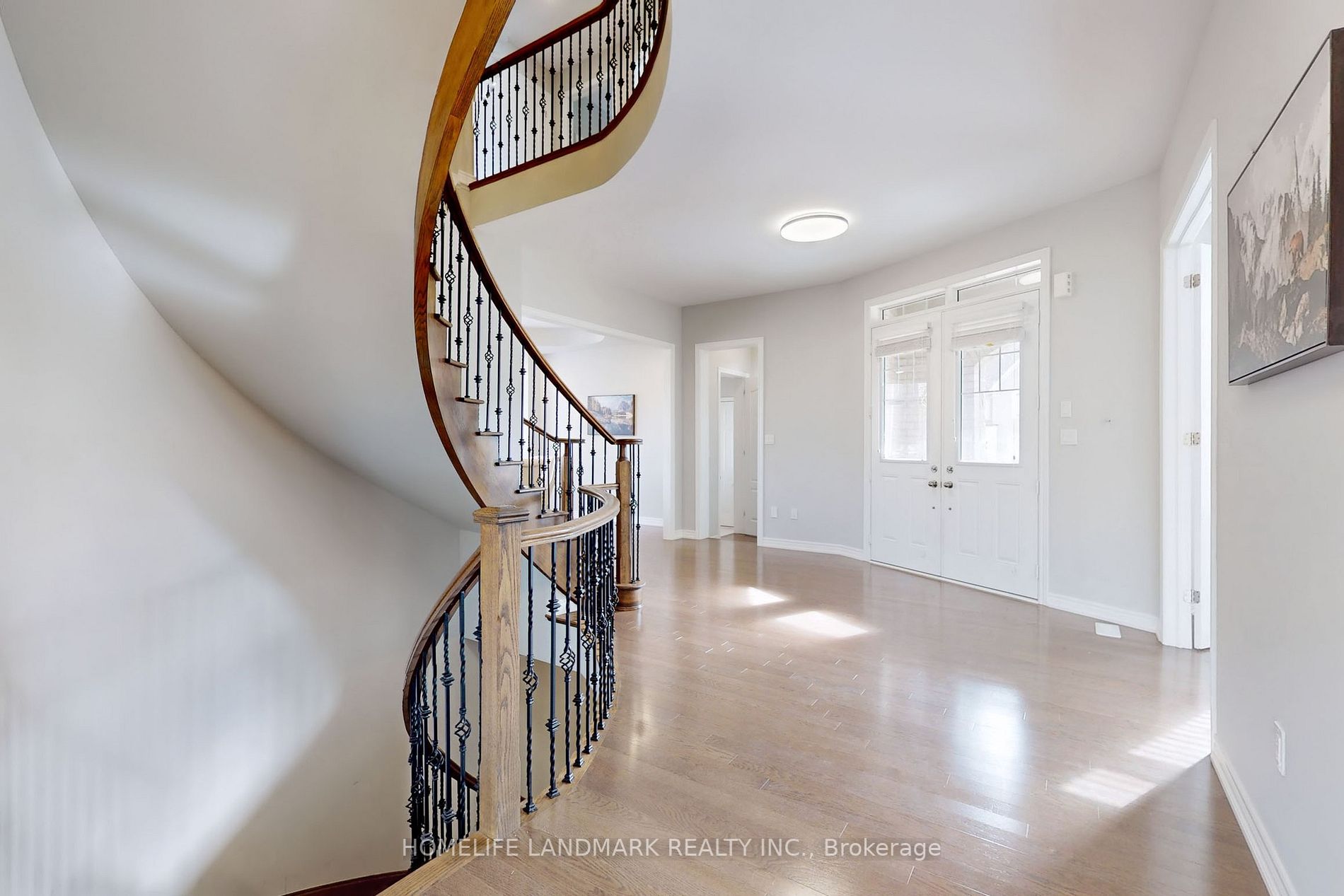 56 Redmond Cres