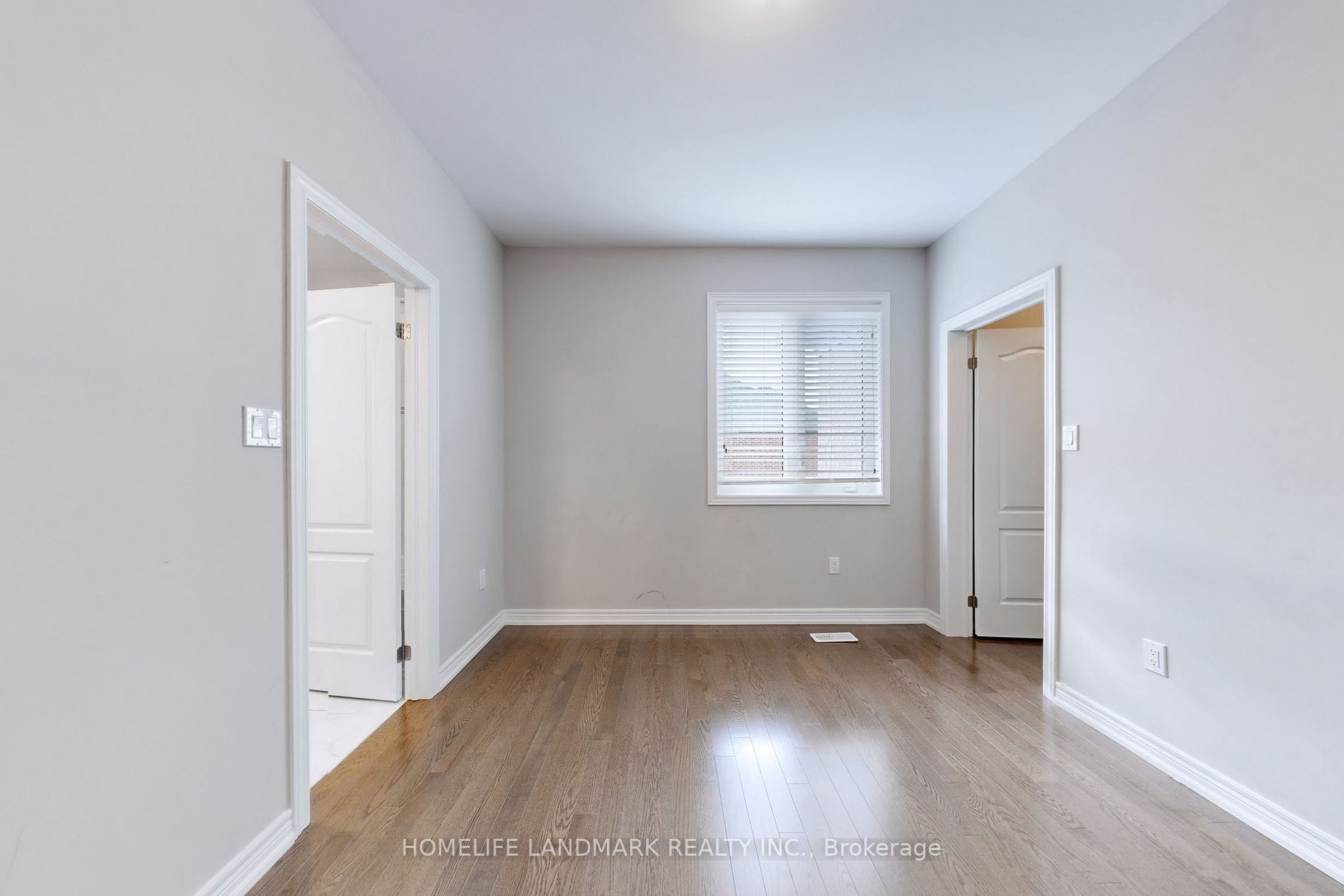 56 Redmond Cres