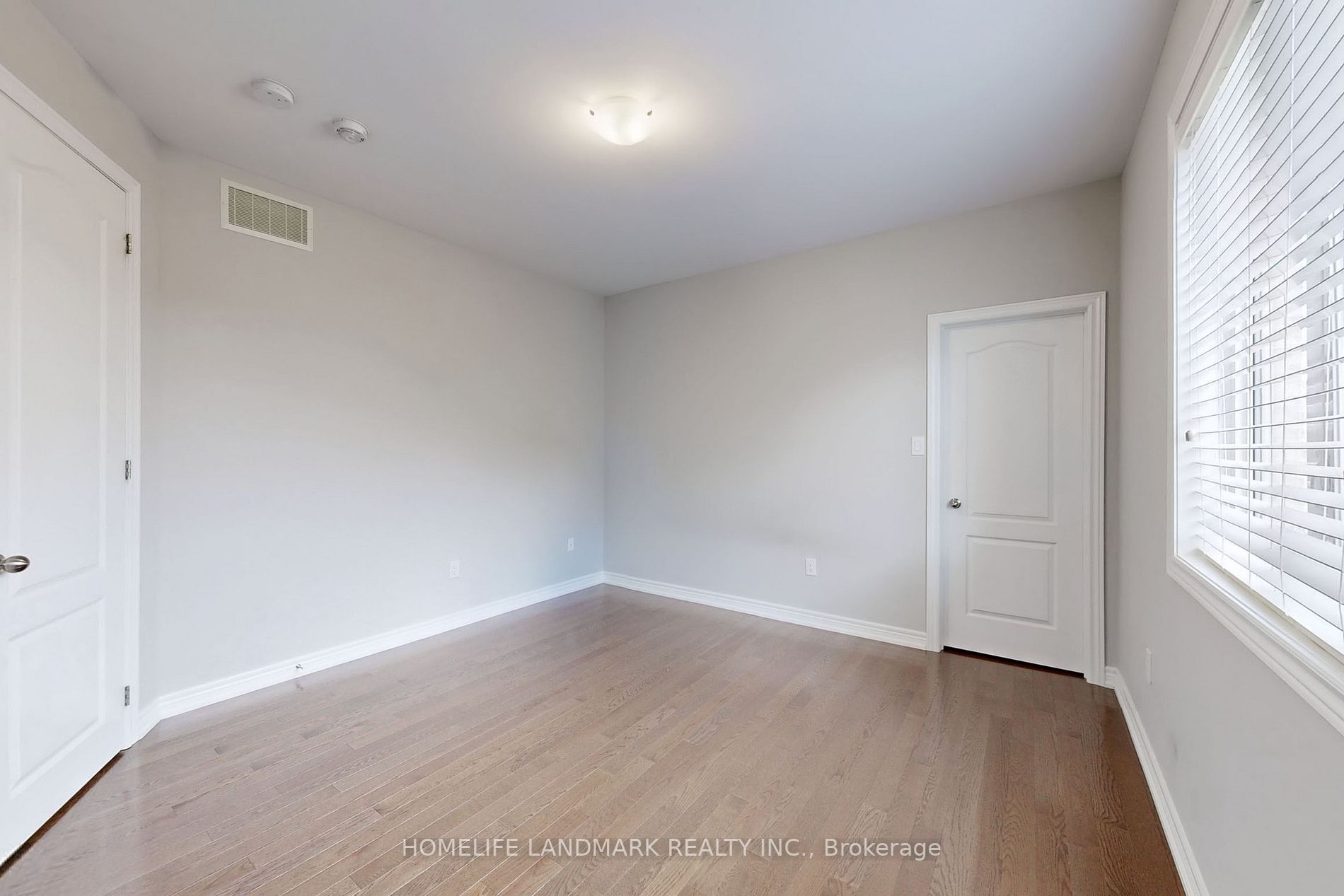 56 Redmond Cres