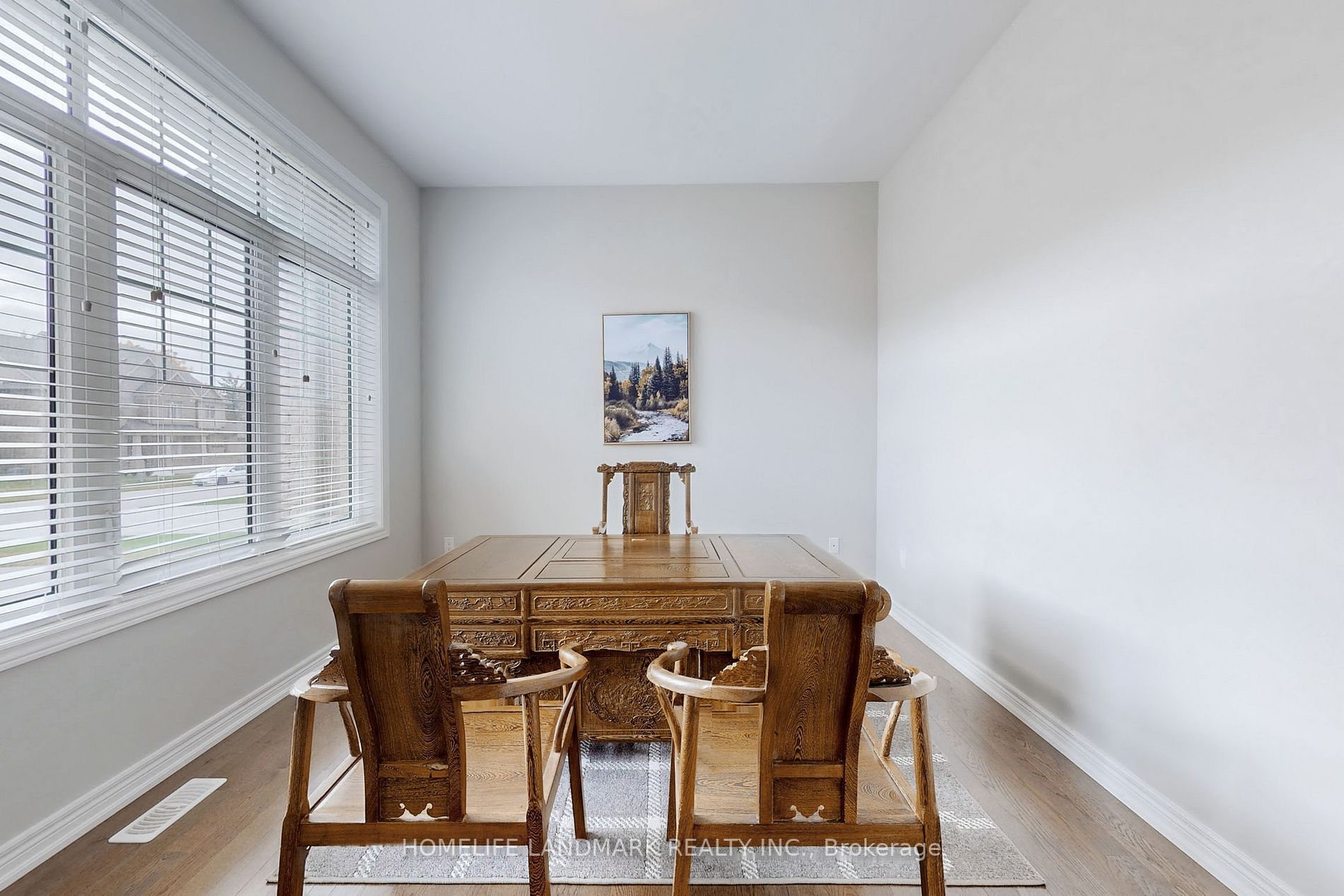 56 Redmond Cres