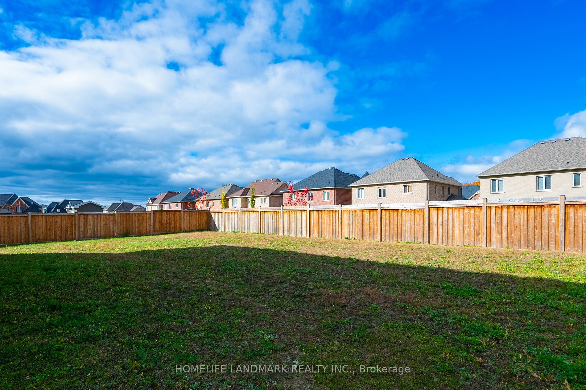56 Redmond Cres