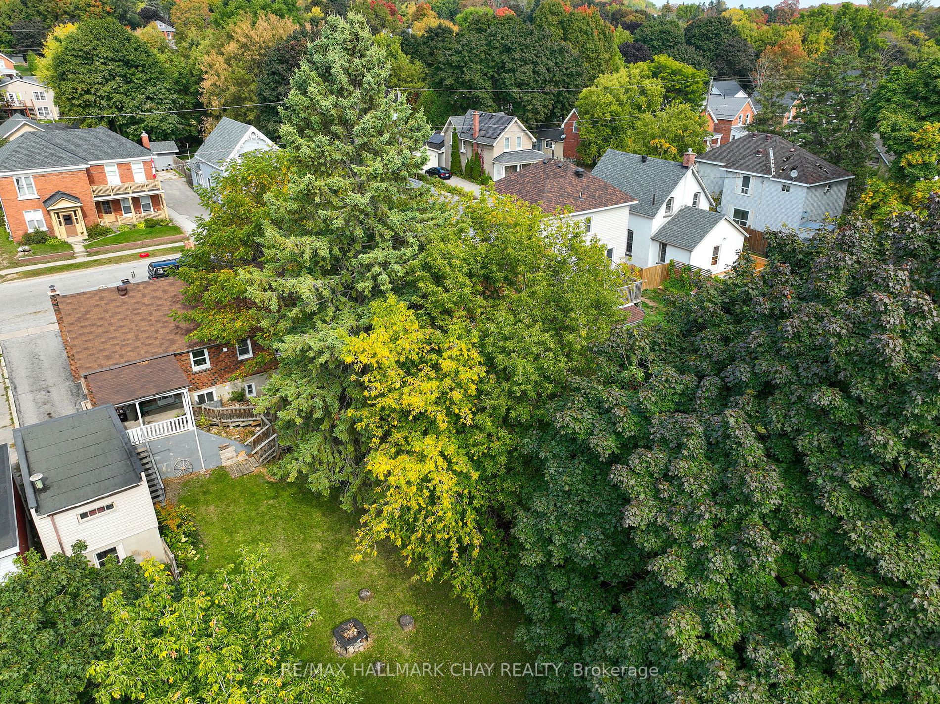 205 Mary St