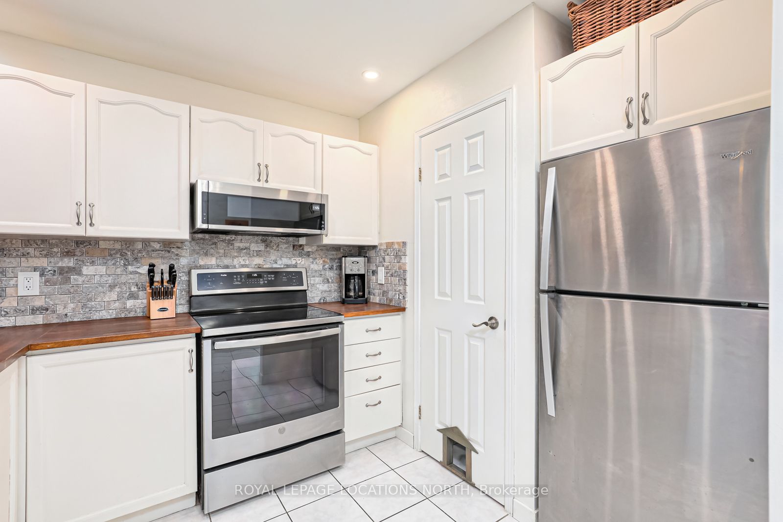 53 Trott Blvd, #150
