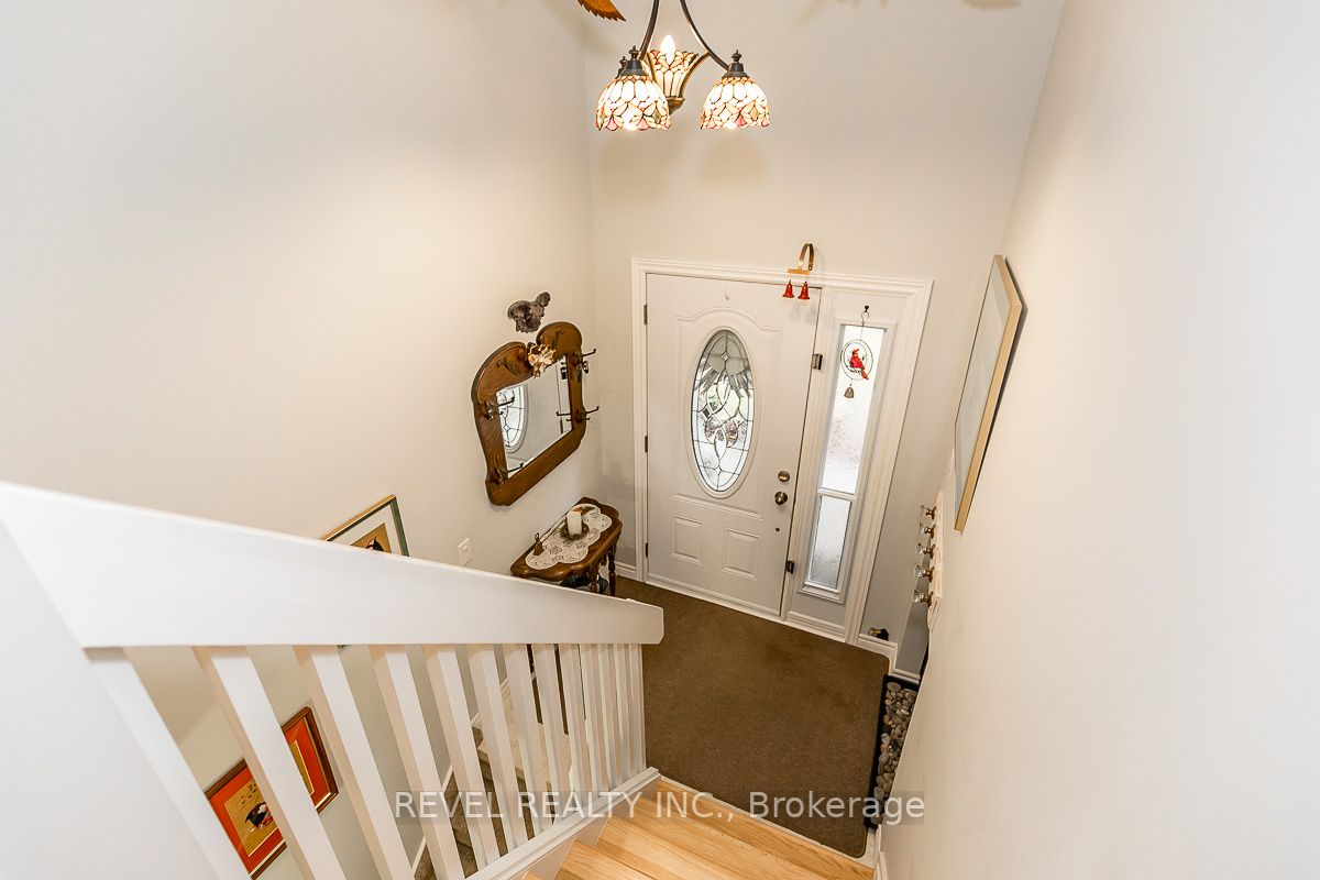 676 Concession 15 Rd W