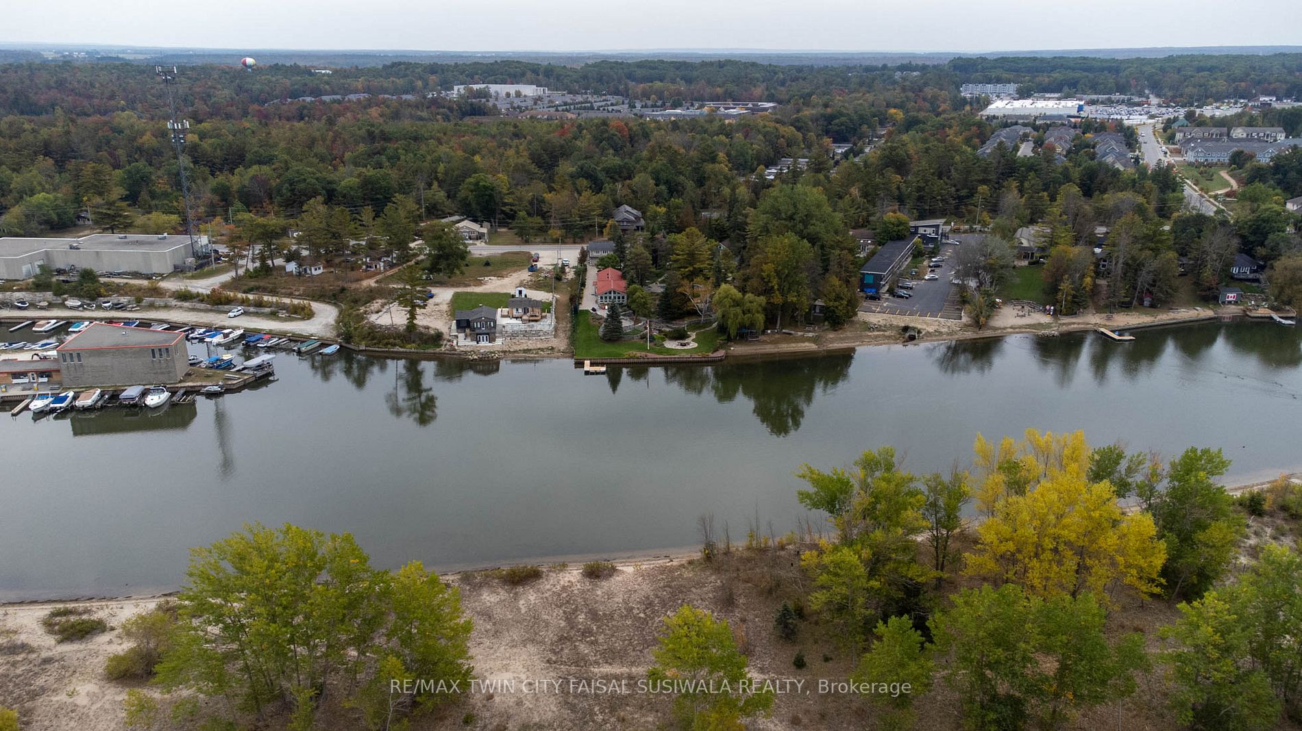 310 River Rd E