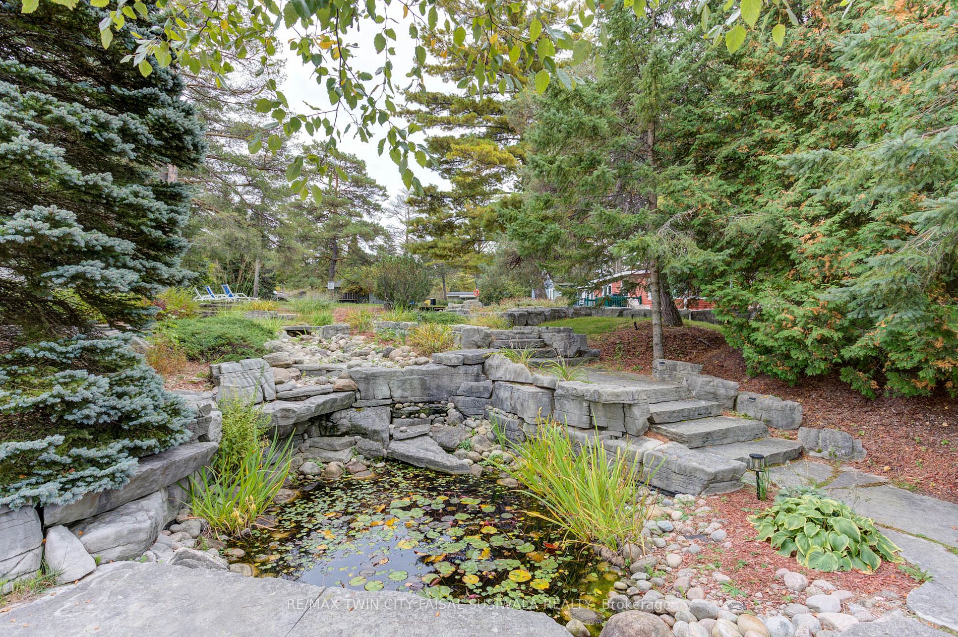 310 River Rd E