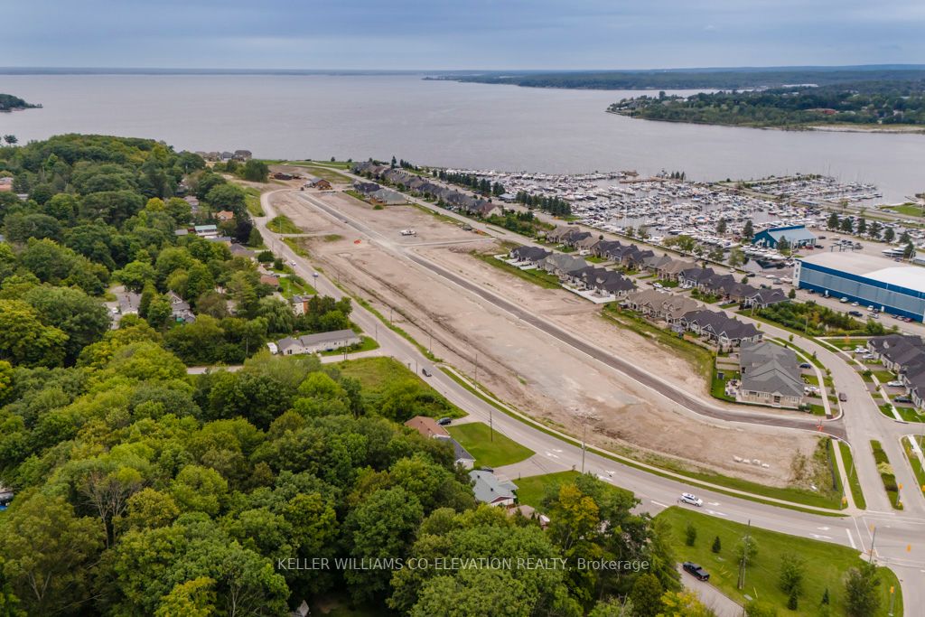 1146 Harbourview Dr