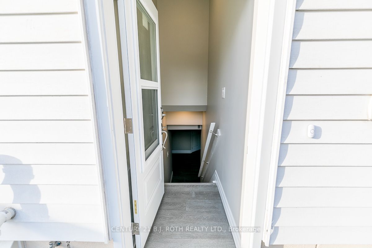 101 Peel St