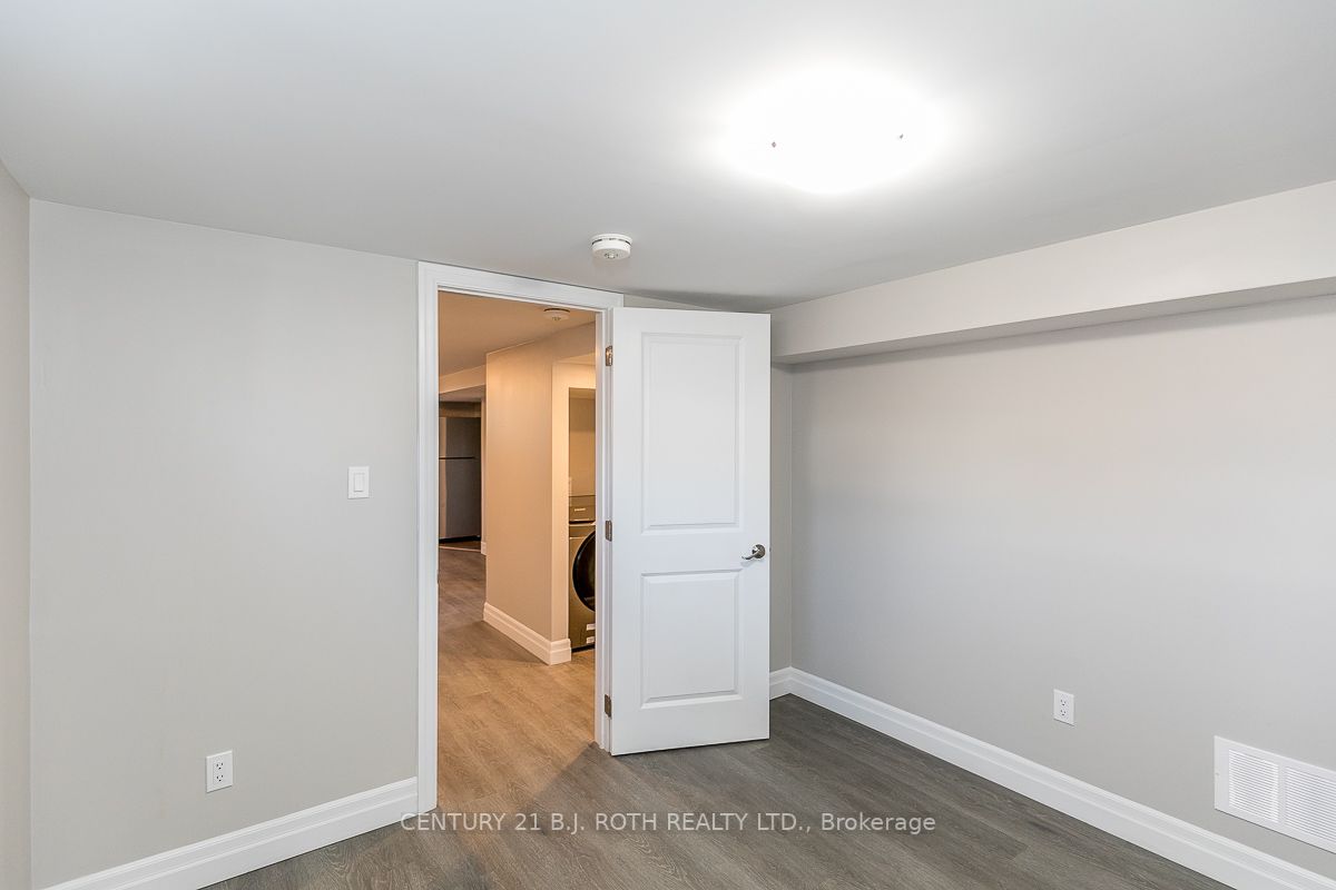 101 Peel St