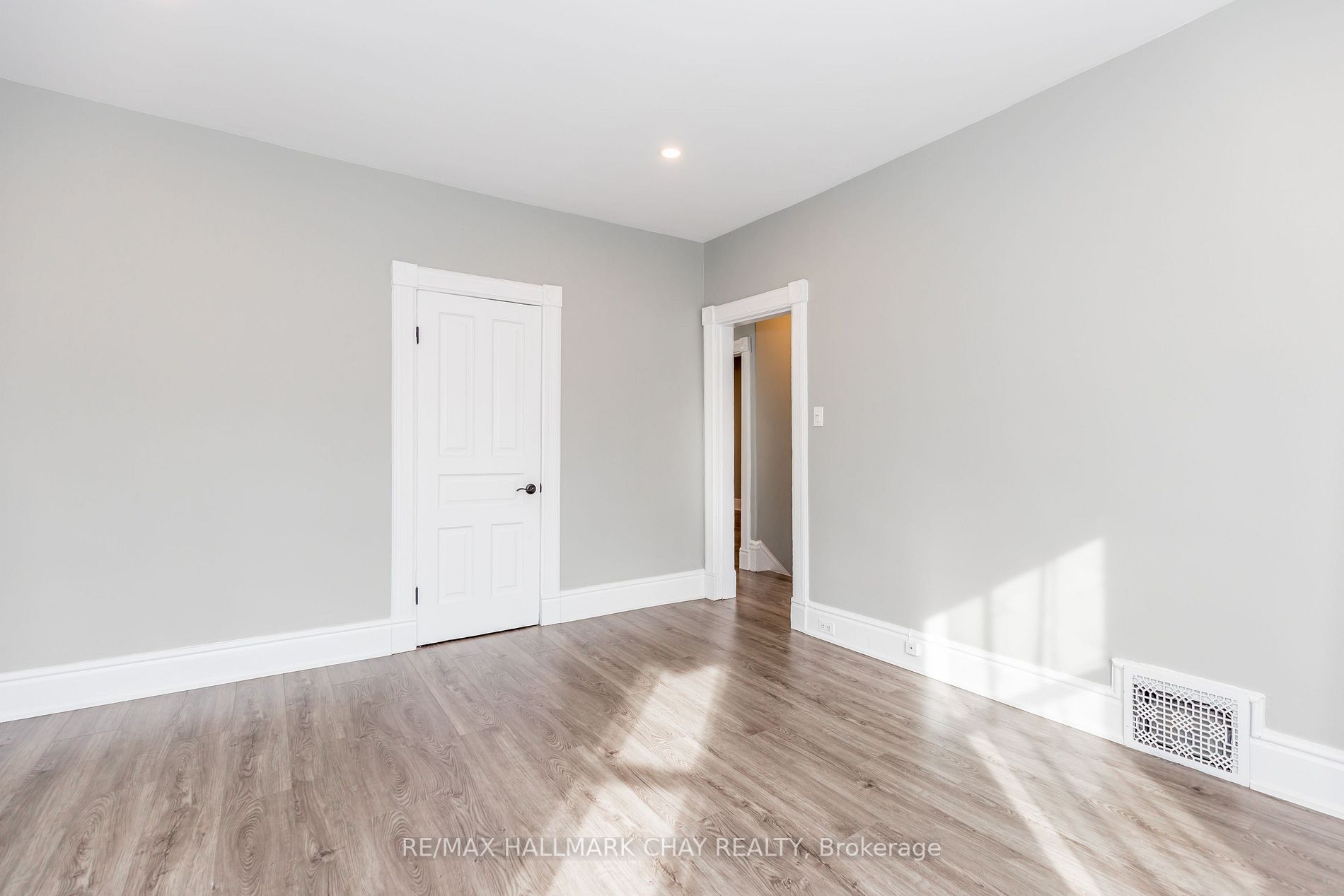 123 Burton Ave, #2