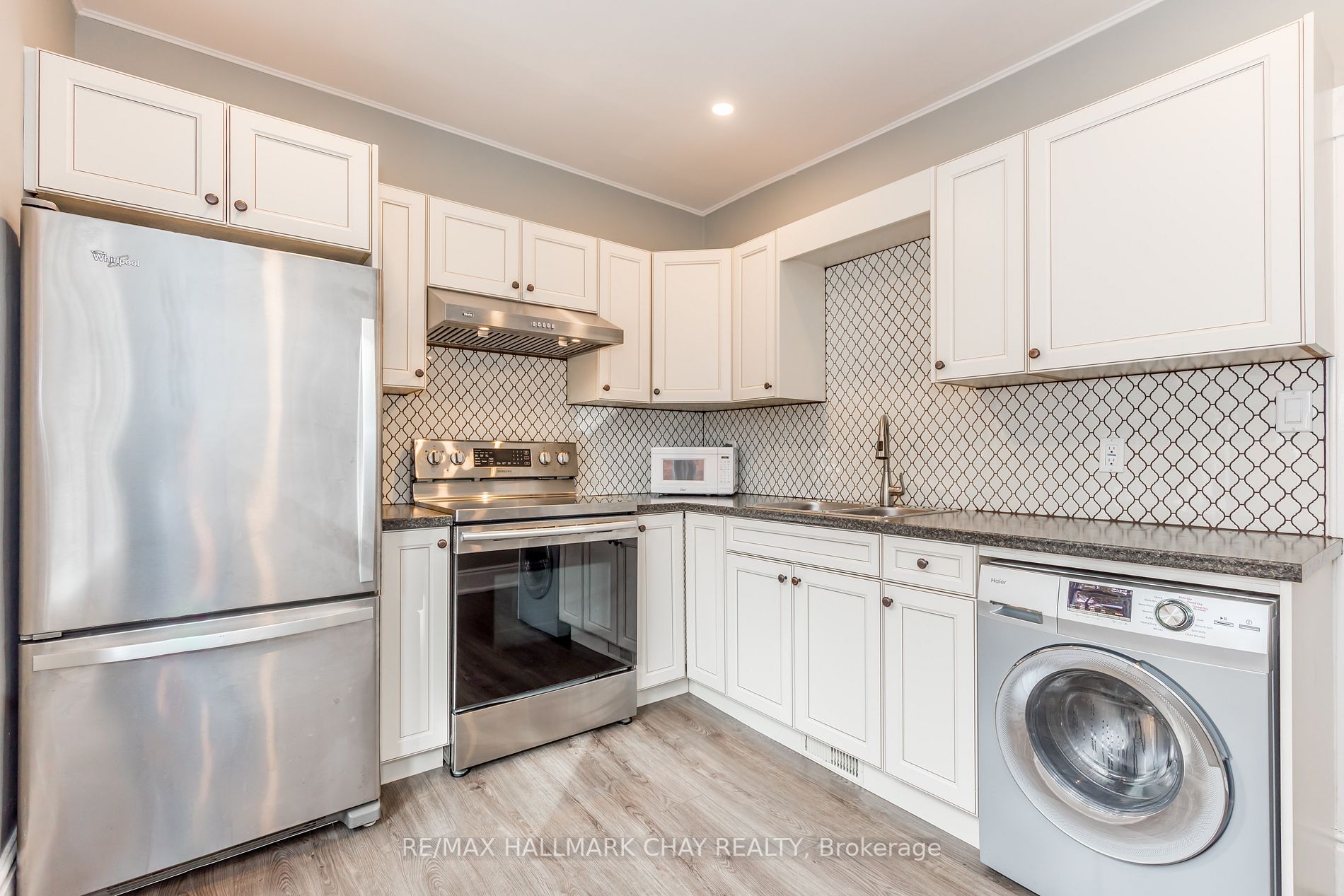 123 Burton Ave, #2