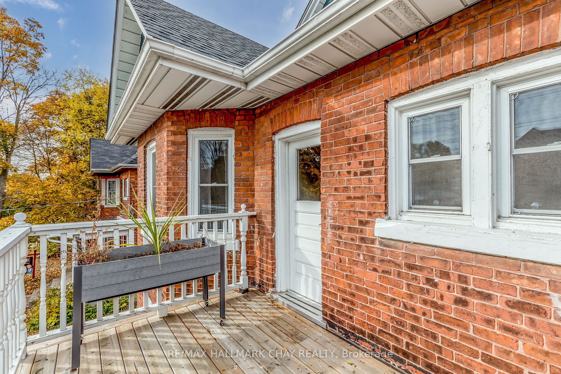 123 Burton Ave, #2