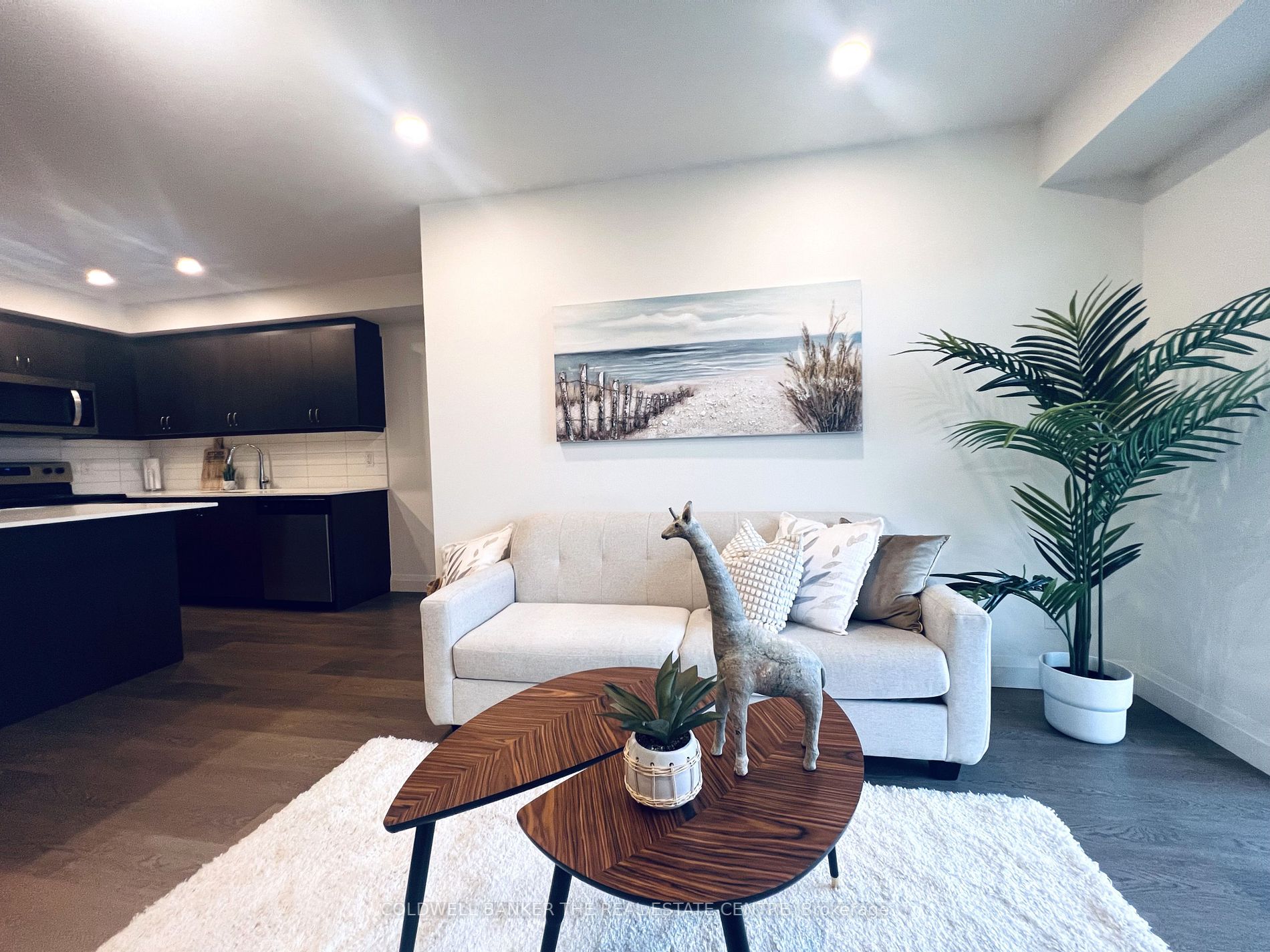 58 Lakeside Terr, #709