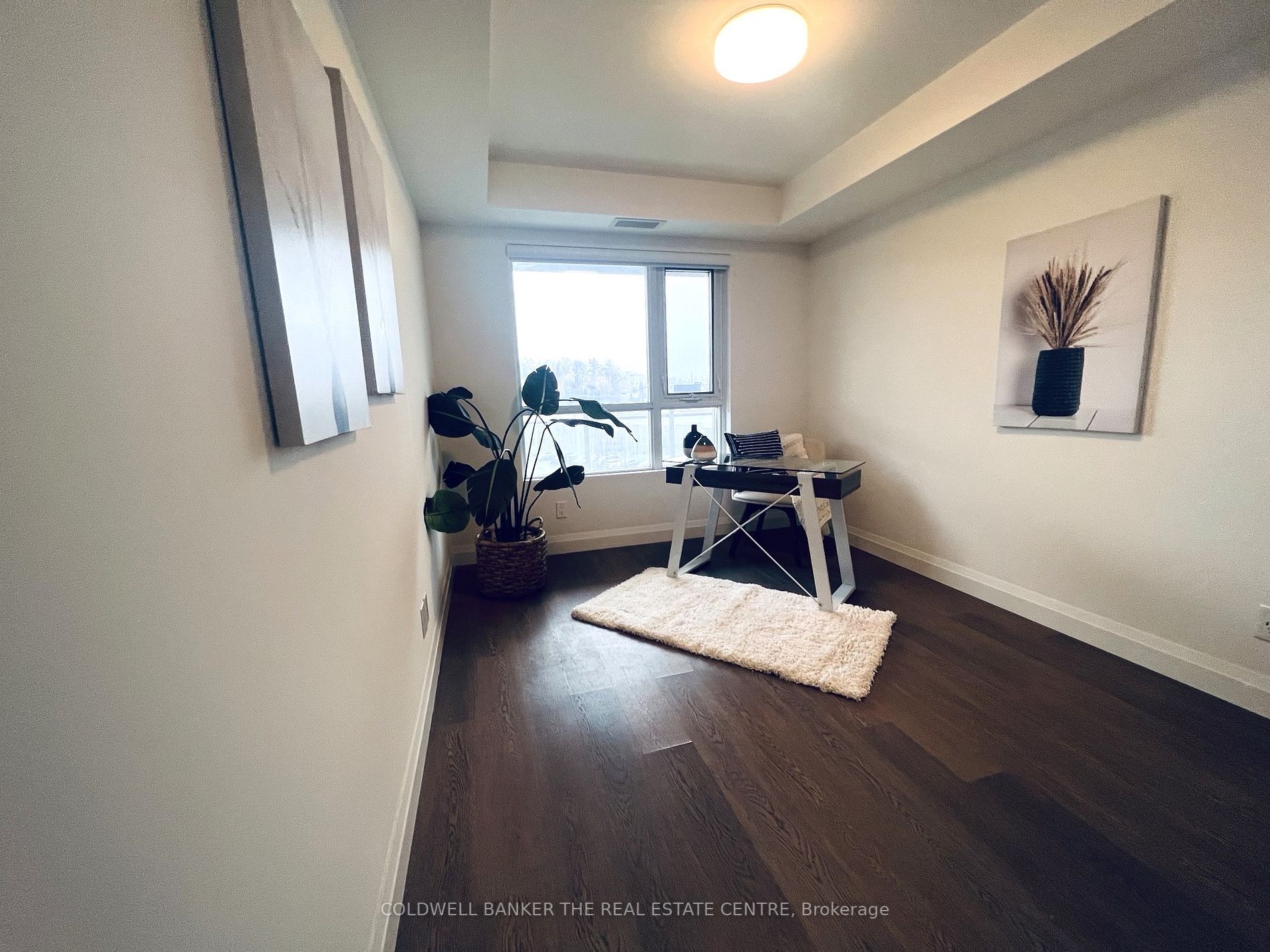 58 Lakeside Terr, #709