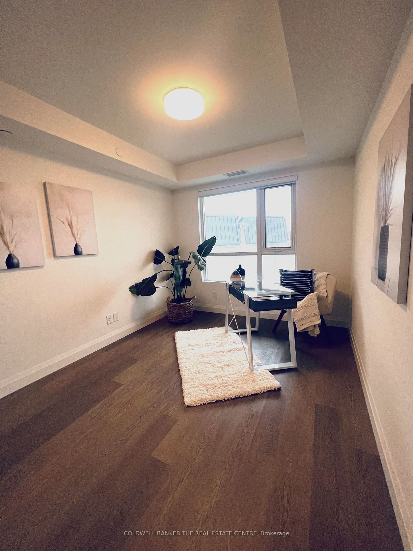 58 Lakeside Terr, #709