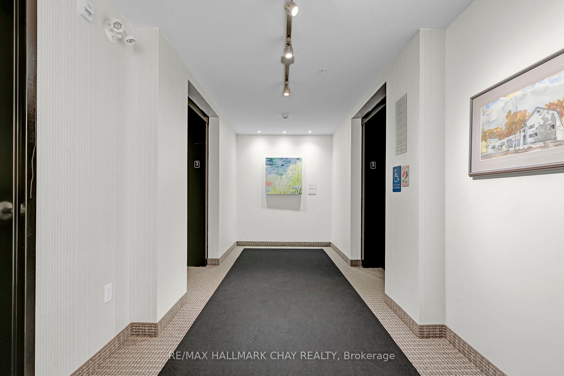 304 Essa Rd, #310