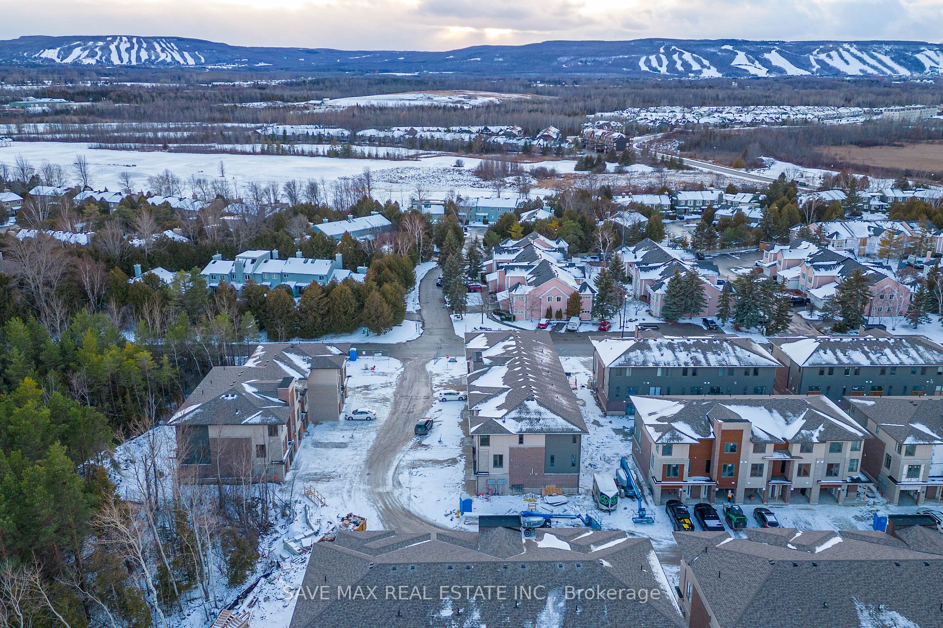 75 Winters Cres, #33