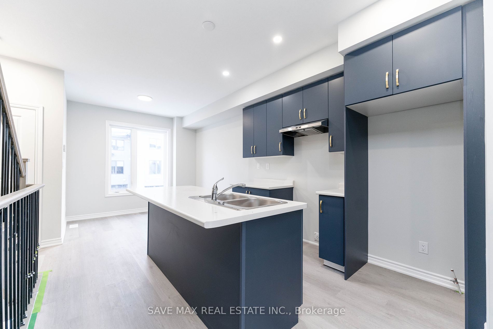 75 Winters Cres, #33
