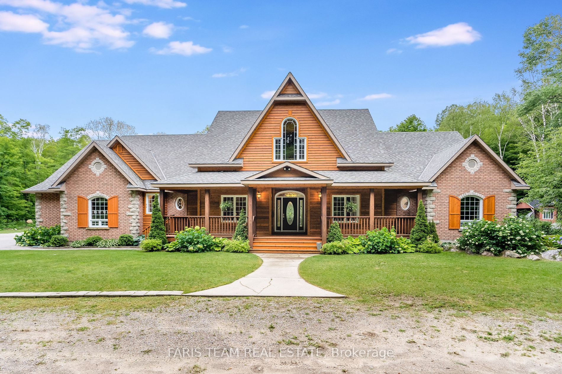 697 Lafontaine Road E
