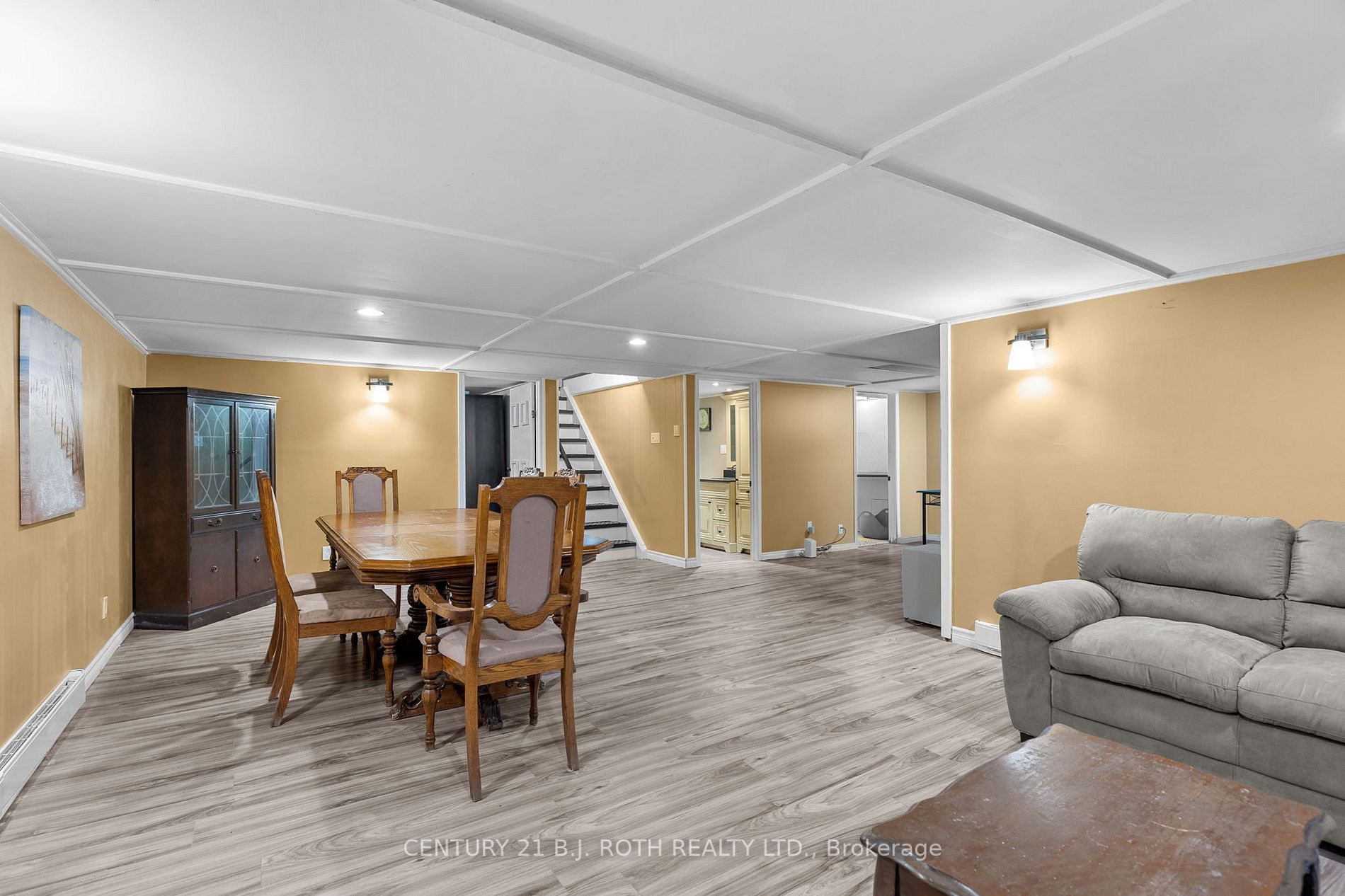 216 Dominion Dr