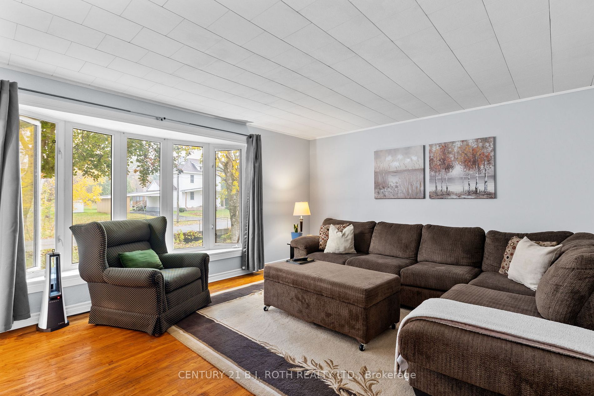 216 Dominion Dr