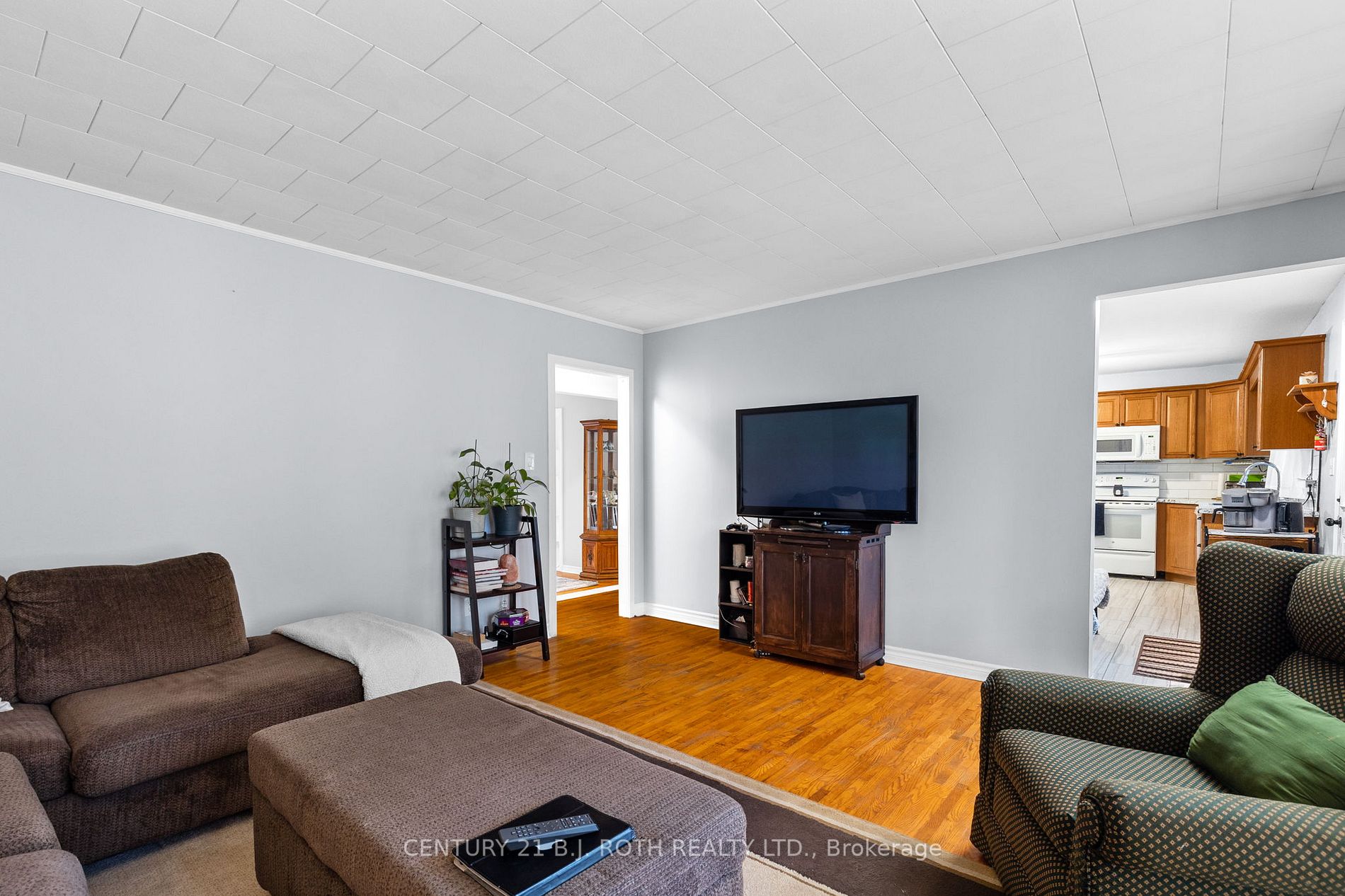 216 Dominion Dr