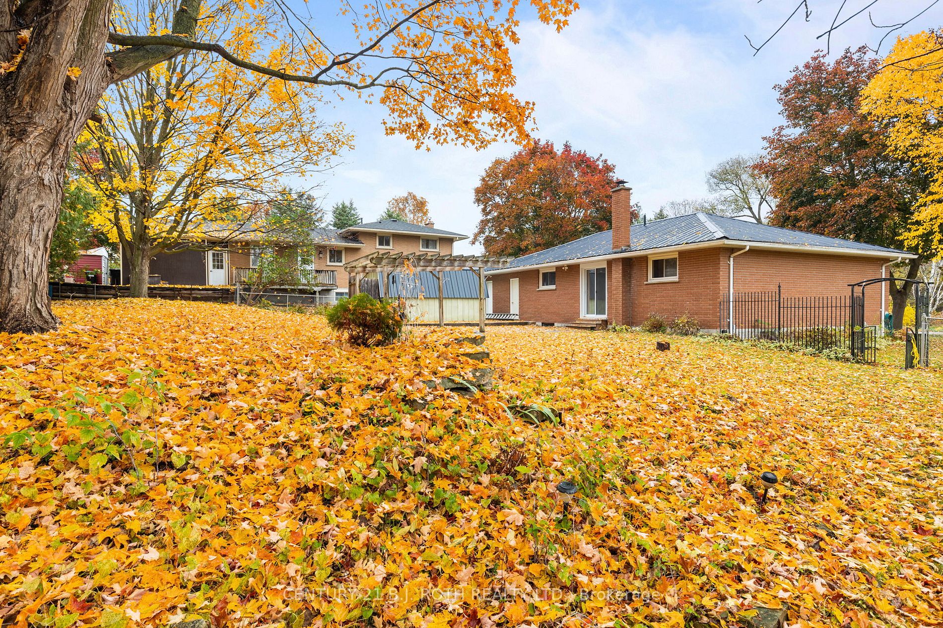 216 Dominion Dr
