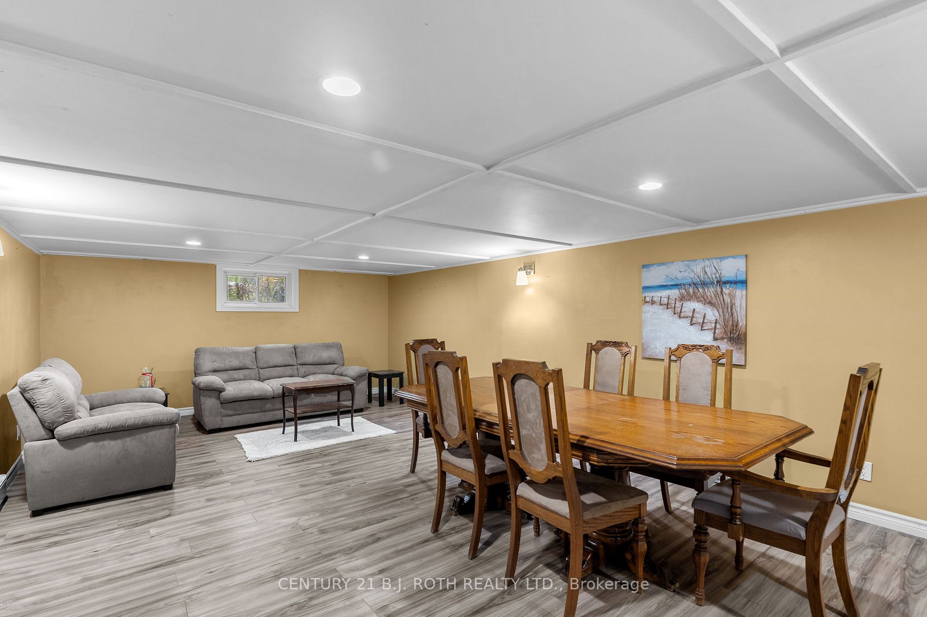 216 Dominion Dr