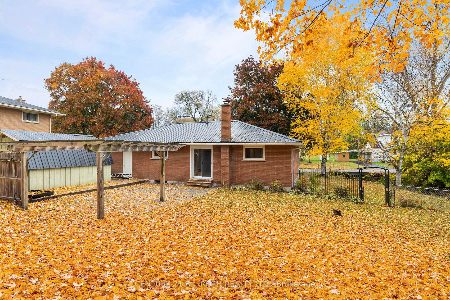 216 Dominion Dr