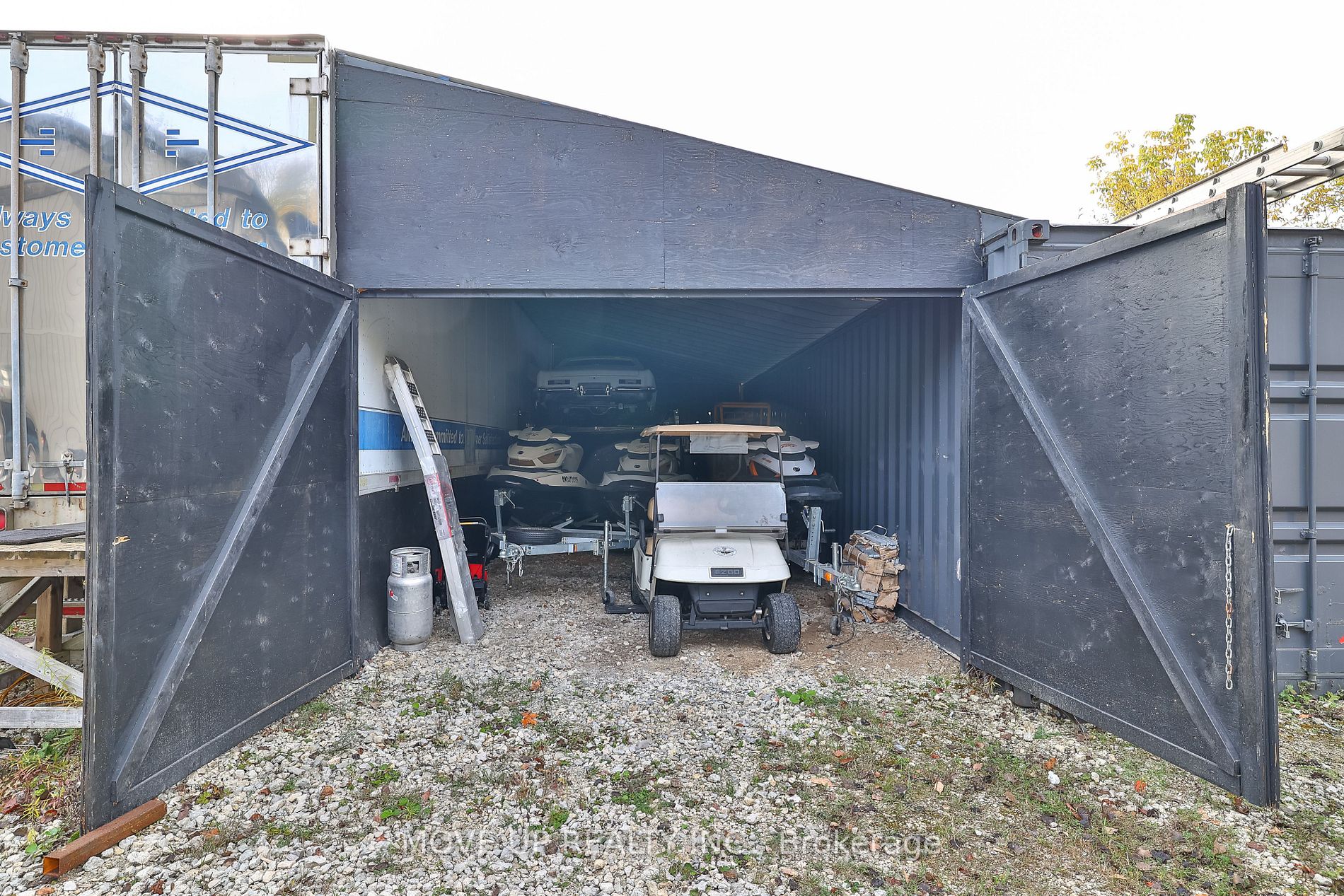 10 Greengage Rd N