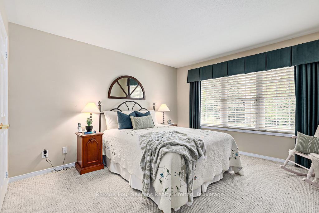 15 Westwind Dr, #50