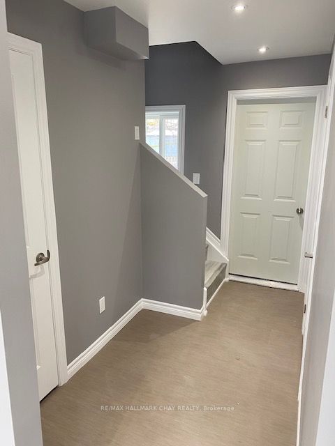 12 Dufferin St, #1, 2, C