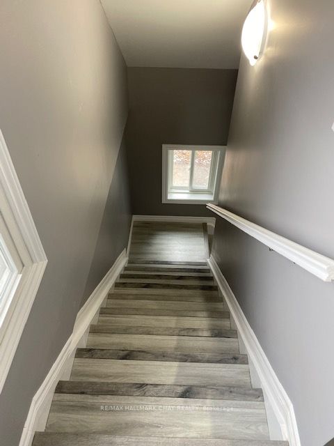 12 Dufferin St, #1, 2, C