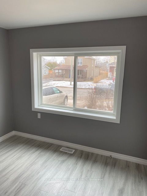 12 Dufferin St, #1, 2, C