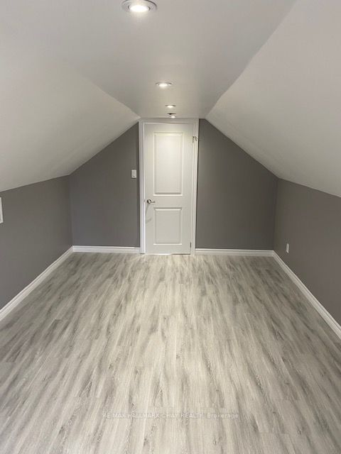 12 Dufferin St, #1, 2, C