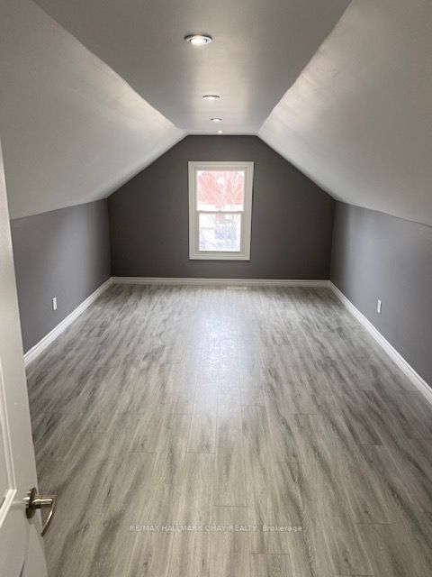 12 Dufferin St, #1, 2, C