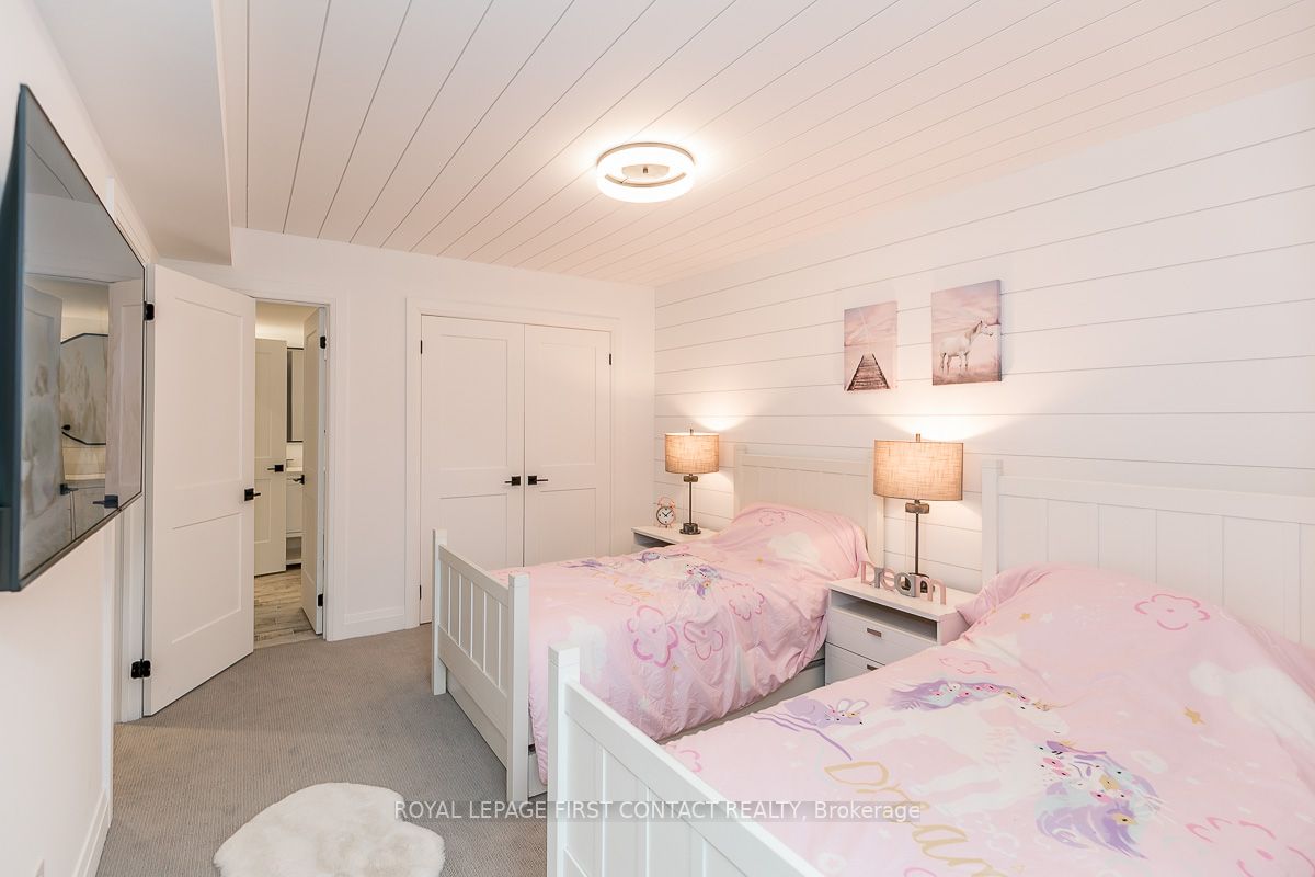 5 Harbour St E, #5