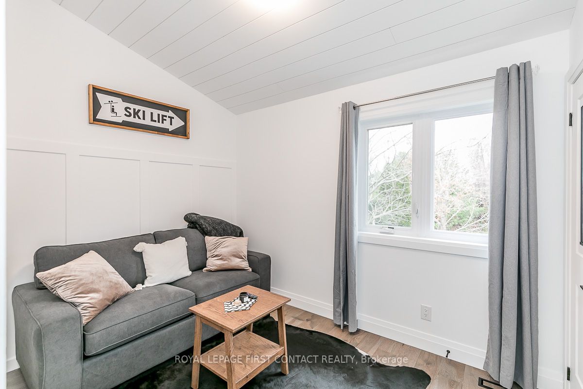 5 Harbour St E, #5