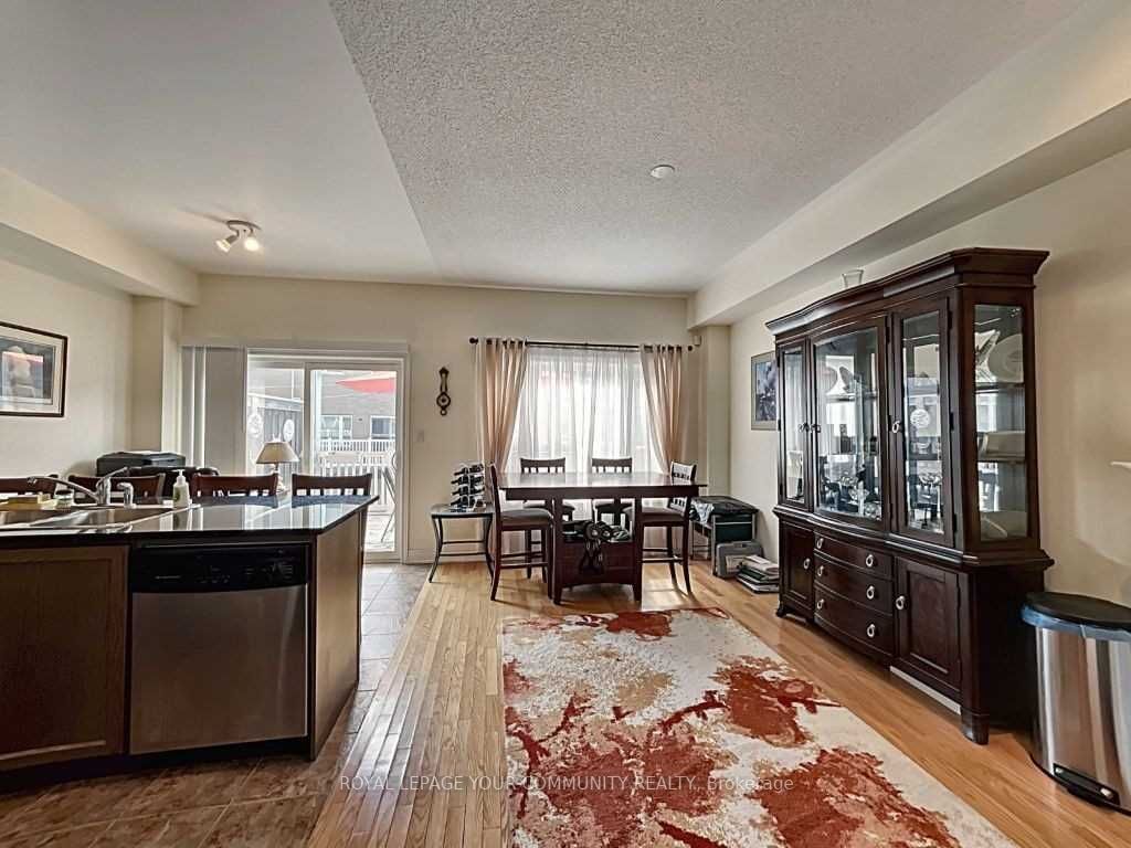 27 North Maple St, #4