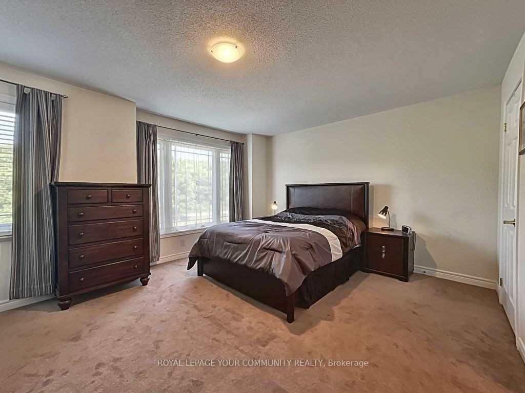 27 North Maple St, #4