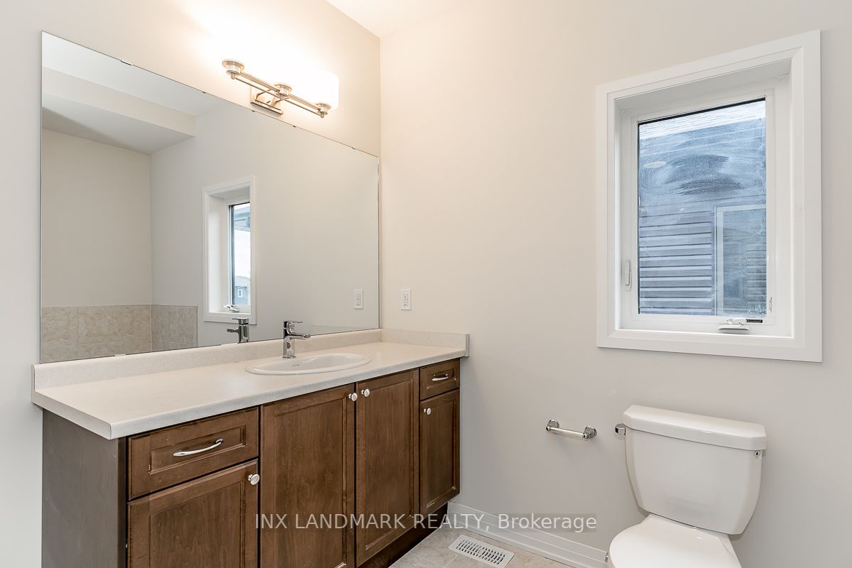 3772 Sunbank Cres