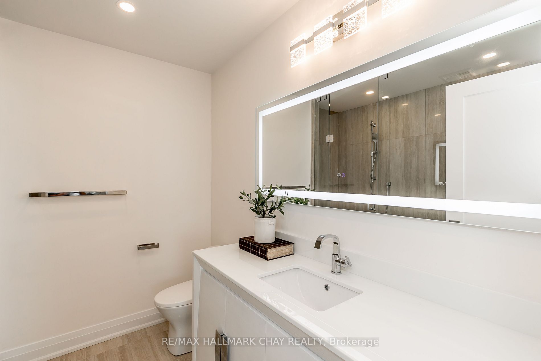 2 Toronto St, #509