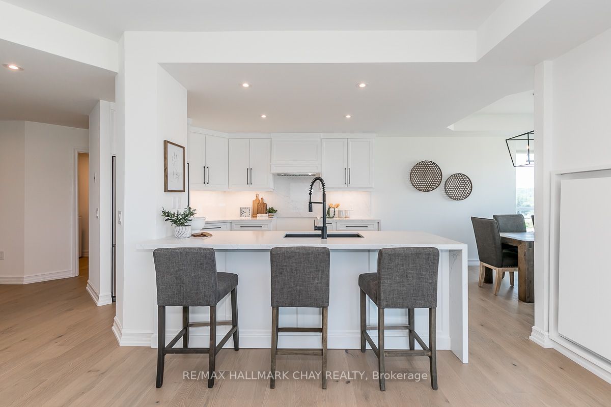 6 Toronto St, #801
