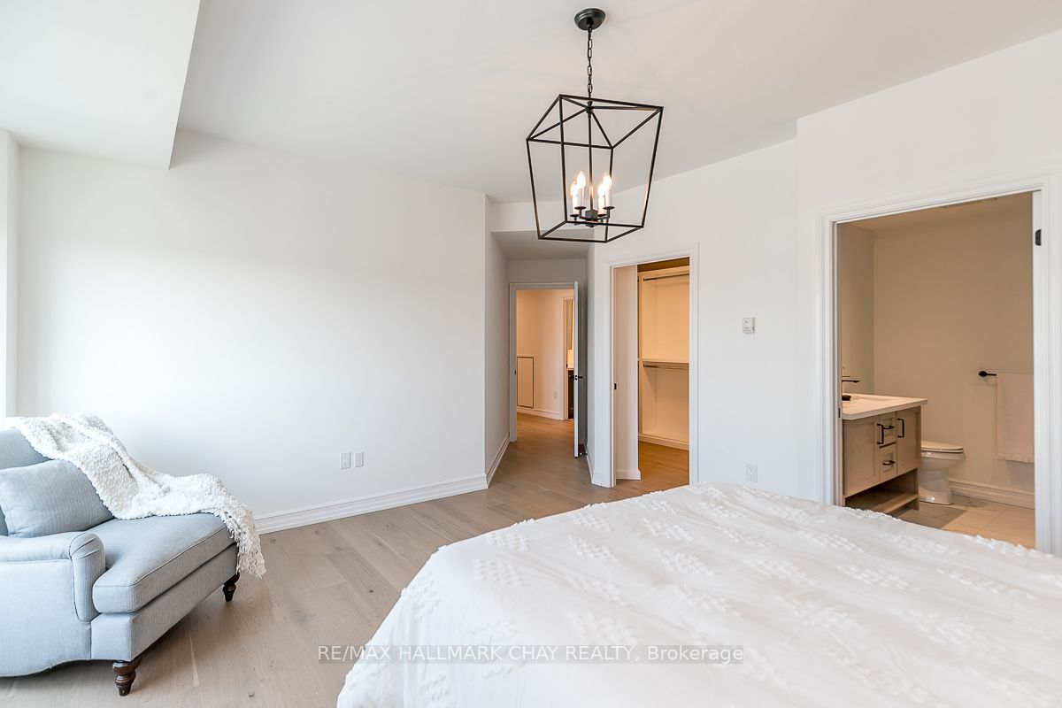 6 Toronto St, #801