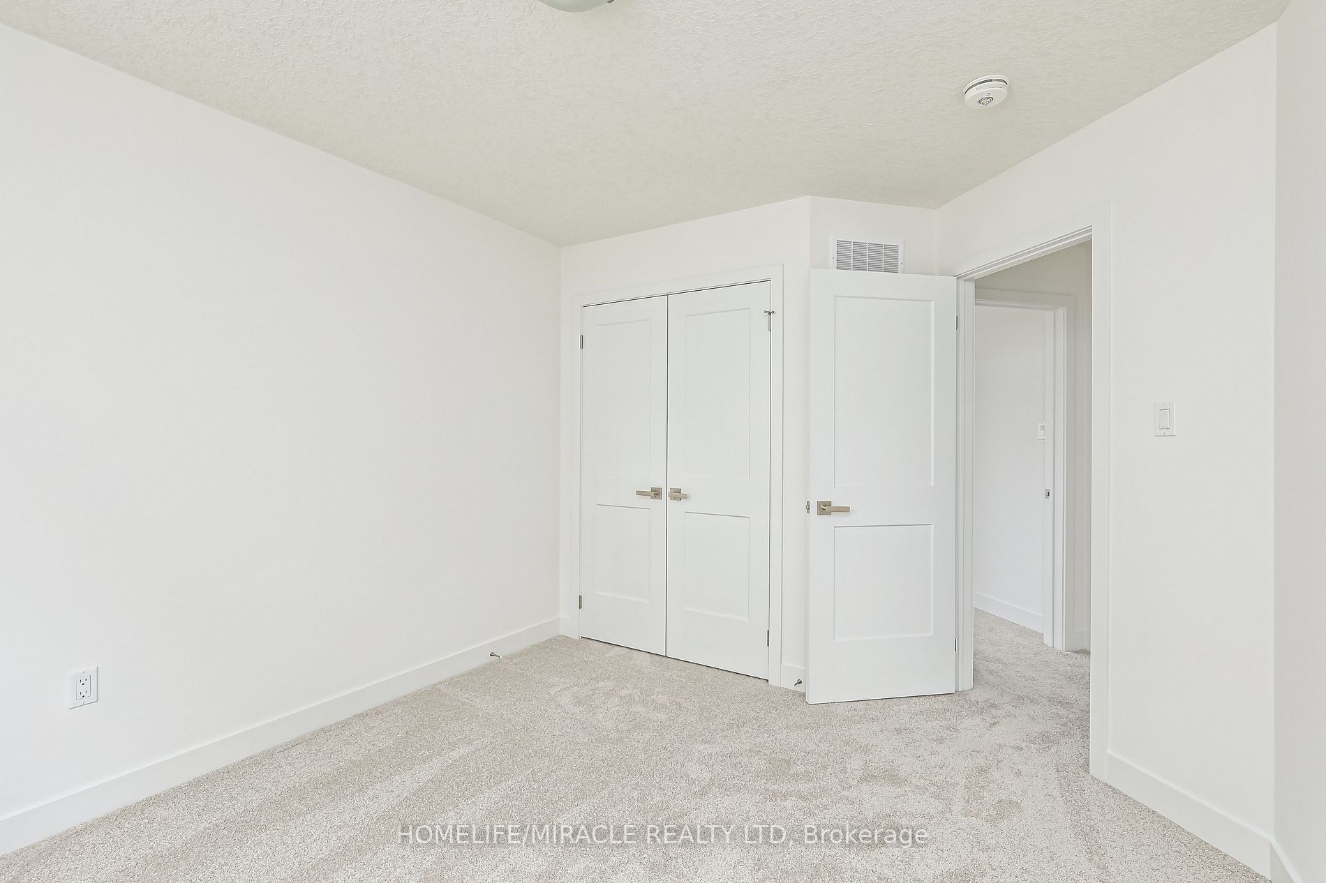 123 Plewes Dr