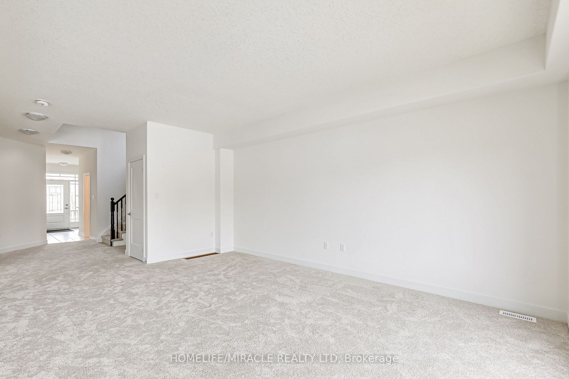123 Plewes Dr