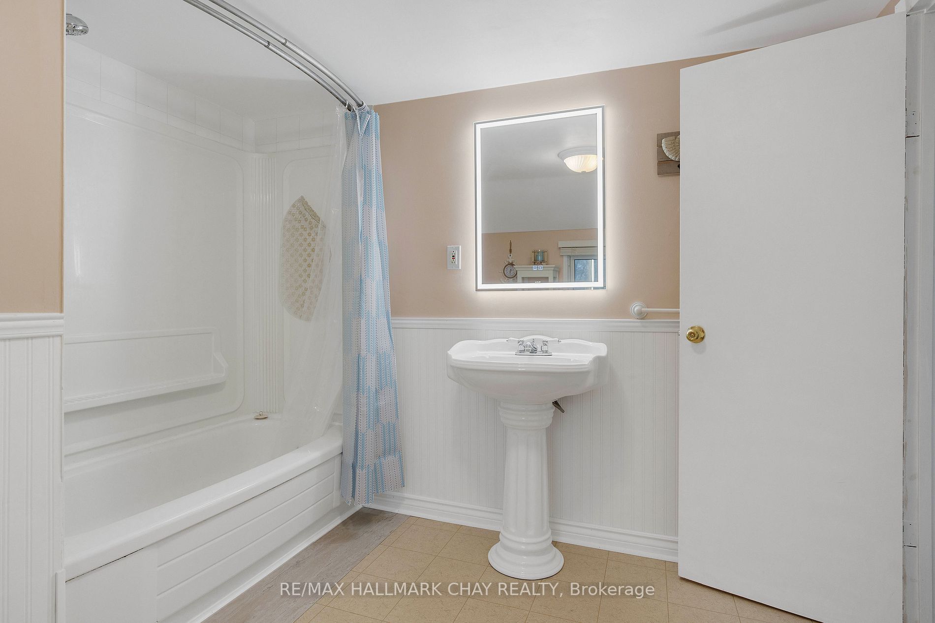 137 Powley St